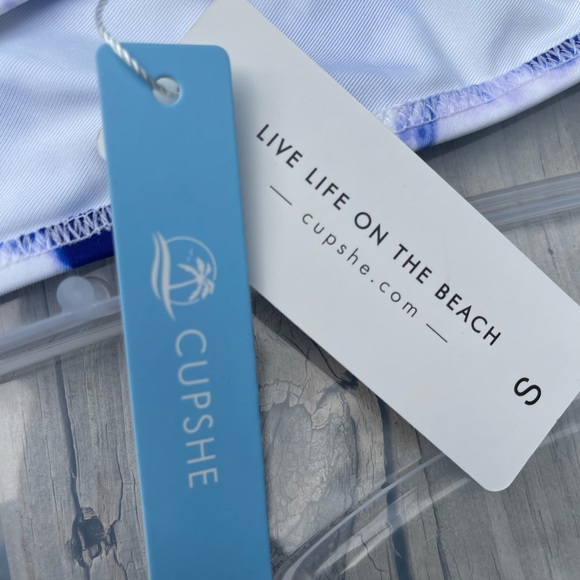 NWT Tie-Dye Cupshe Bikini-size small - Picture 6 of 6